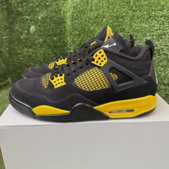Jordan 4 Retro Mid Thunder - Picture 5 of 8